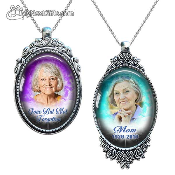 Personalized Photo Necklace With Memorial Years and Quotes